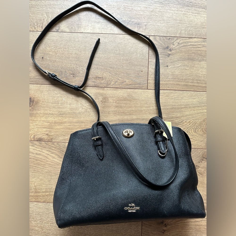 Coach shoulder/crossbody and wristlet
